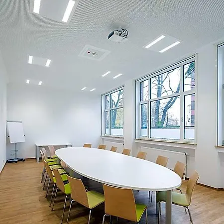 Hotel Am Alten Park Augsburgo