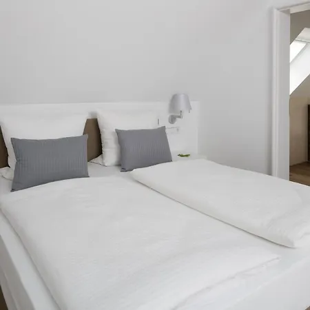 Hotell Am Alten Park 3*